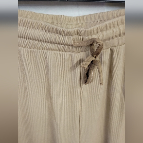 Elastic Drawstring Beige 2 Pockets Slacks - Picture 3 of 4